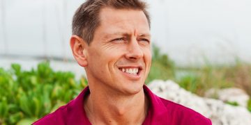 Peter Sage - Headshot